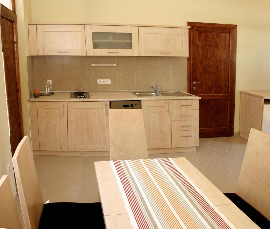 Barack Thermal & Natura Apartments Tiszakécske Esterno foto