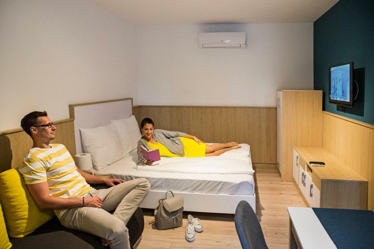 Barack Thermal & Natura Apartments Tiszakécske Esterno foto