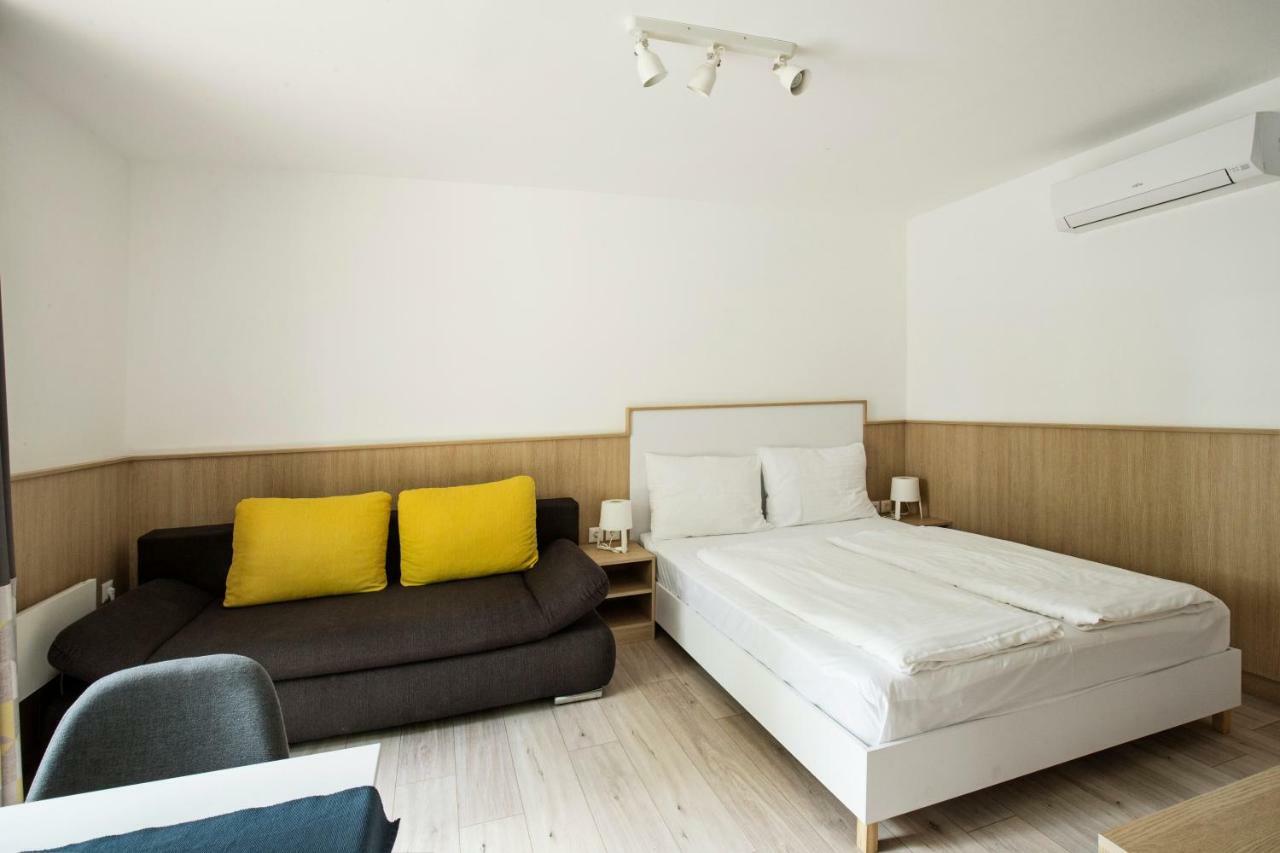 Barack Thermal & Natura Apartments Tiszakécske Esterno foto